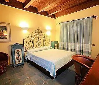 Dell'ancora فندق