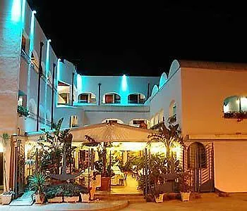 Dell'ancora فندق 3*