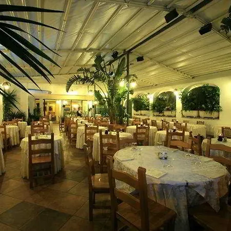 Dell'ancora فندق 3*