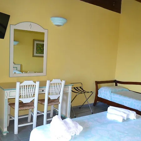 Dell'ancora فندق 3*